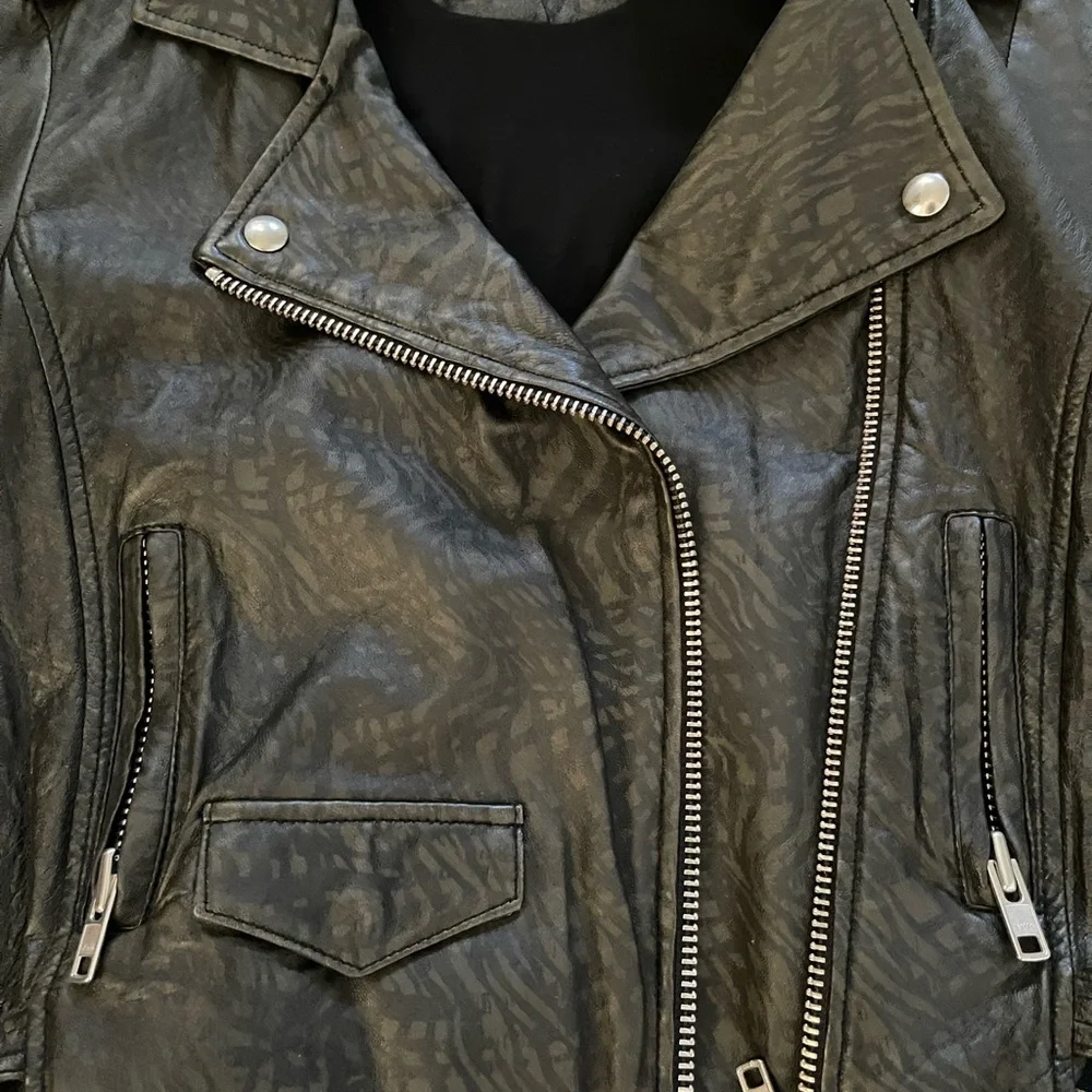 IRO soft lamb leather moto jacket with digital print size 0 - Picture 5 of 5